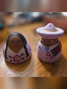 Salt And Pepper Shaker - Alday Mexican Couple